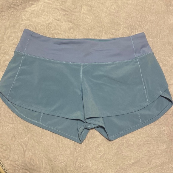 lululemon athletica Pants - LULULEMON shorts size 6